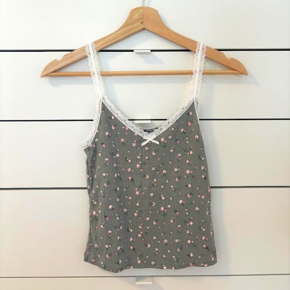 H&M lace floral tank top